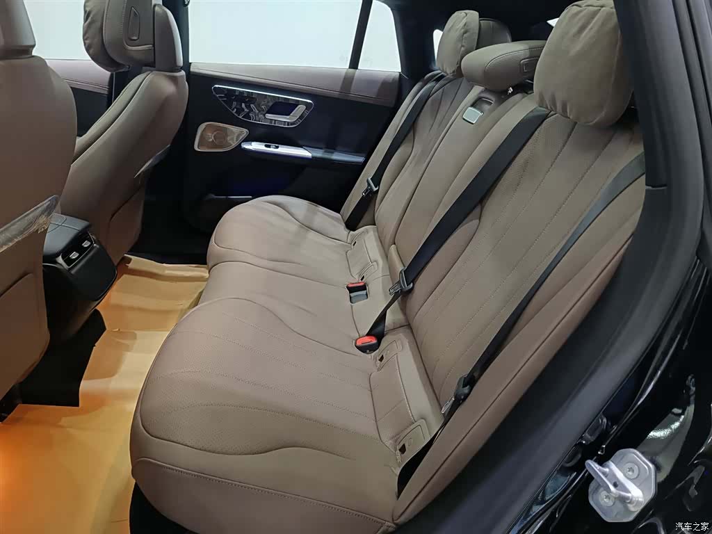 Mercedes-Benz EQE, 2025 13