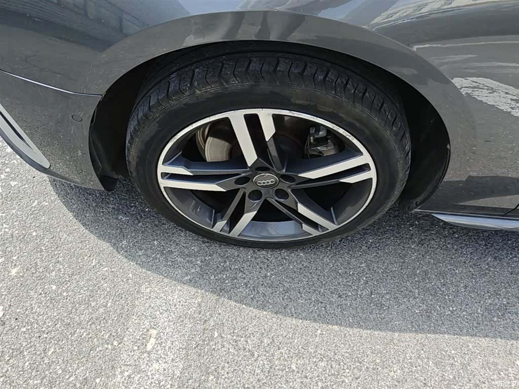 Audi A4L, 2021 23