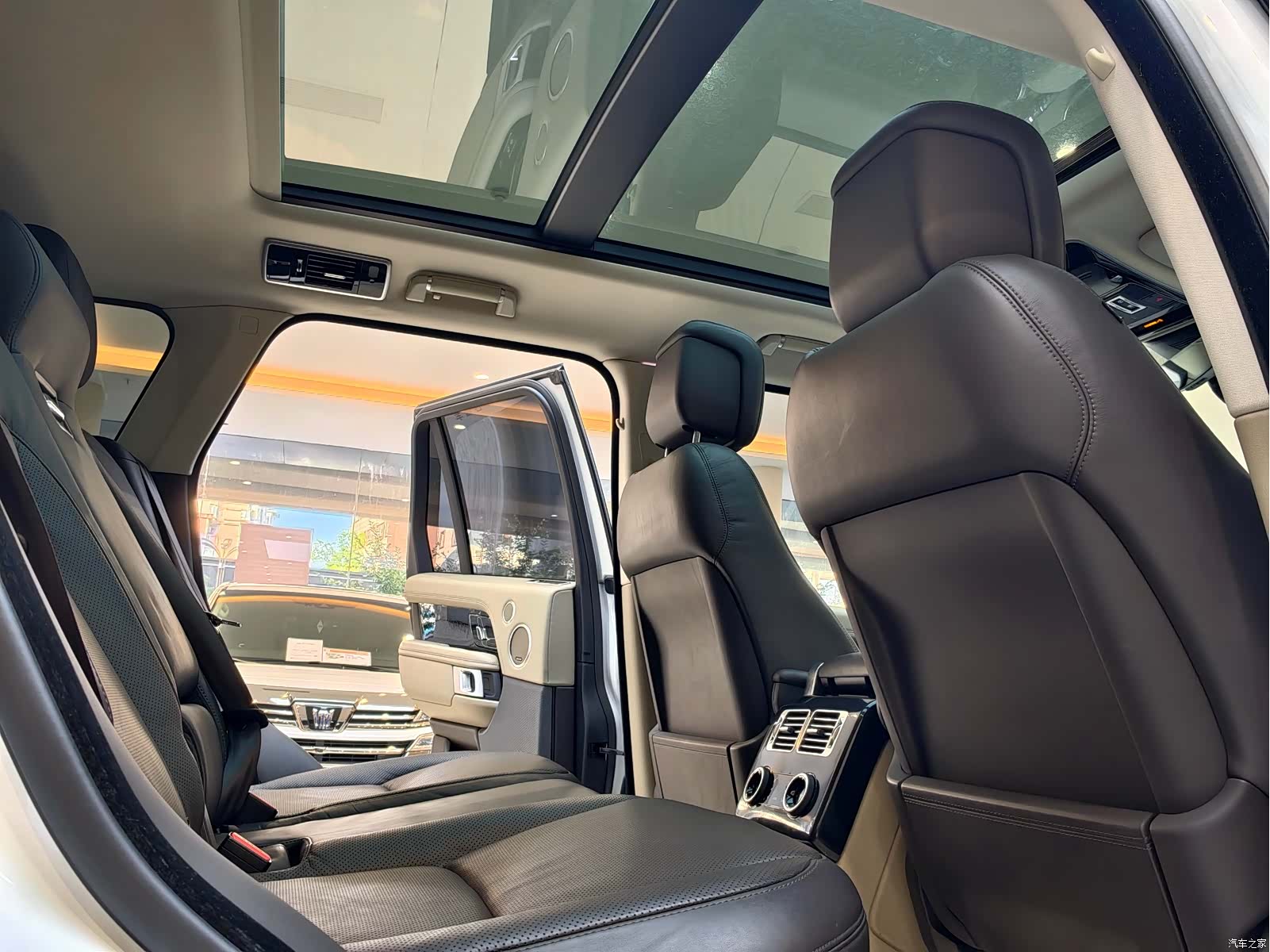 Land Rover Range Rover, 2019 10
