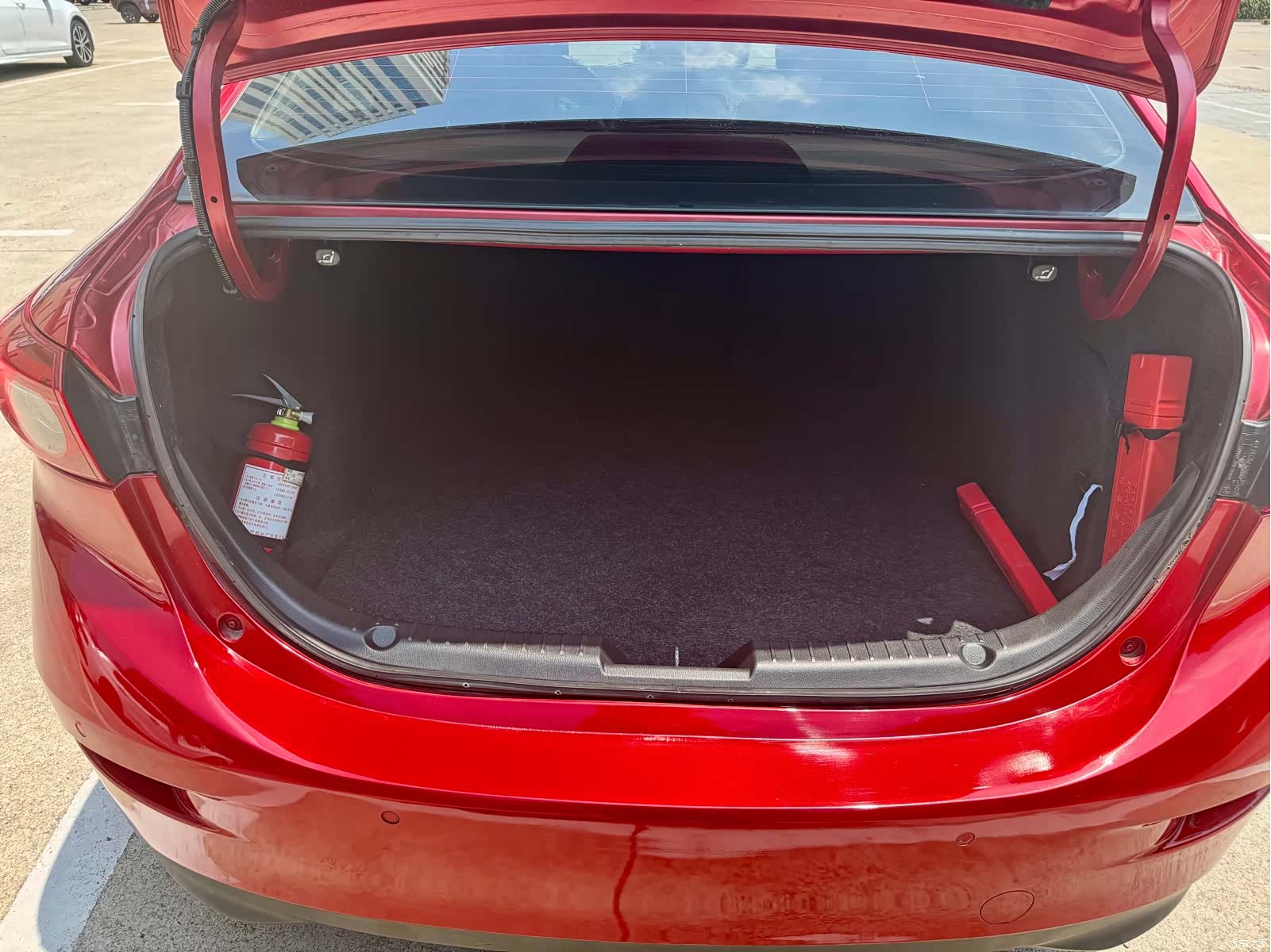 Mazda Mazda3, 2017 11