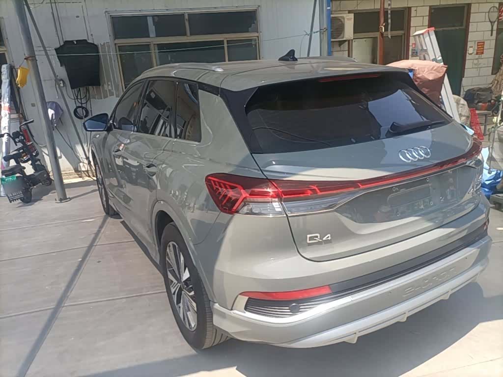Audi Q4 e-tron, 2024 все фото