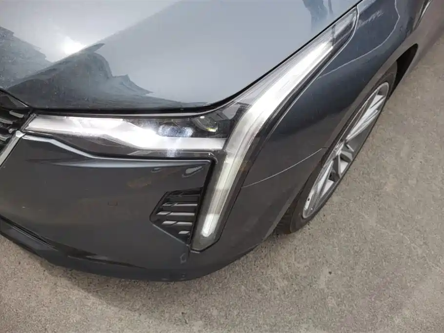 Cadillac CT4