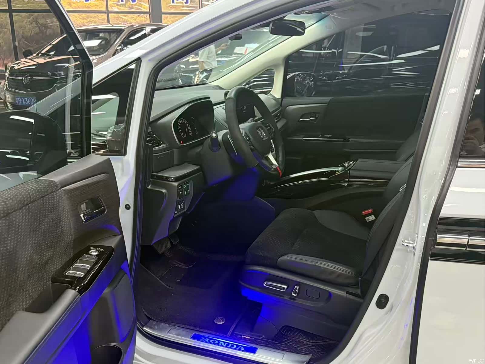 Honda Elysion, 2024 4