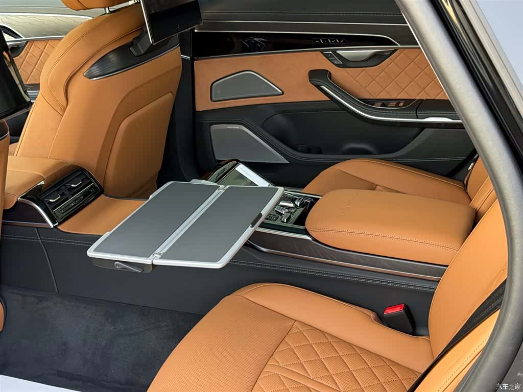 Audi A8L, 2026 20