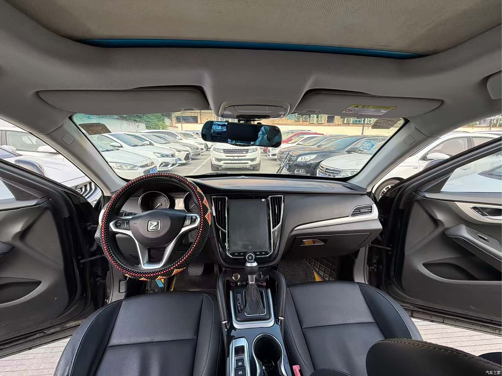 Zotye SR7, 2016 10