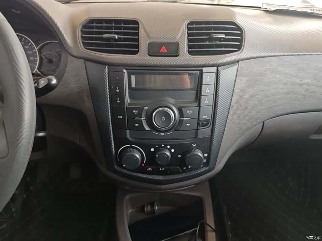 Wuling Hongguang, 2019 13