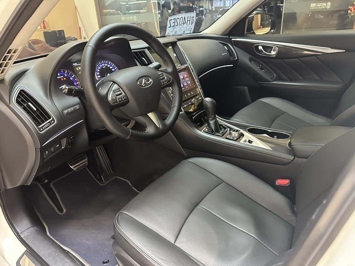 Infiniti Q50, 2014 13