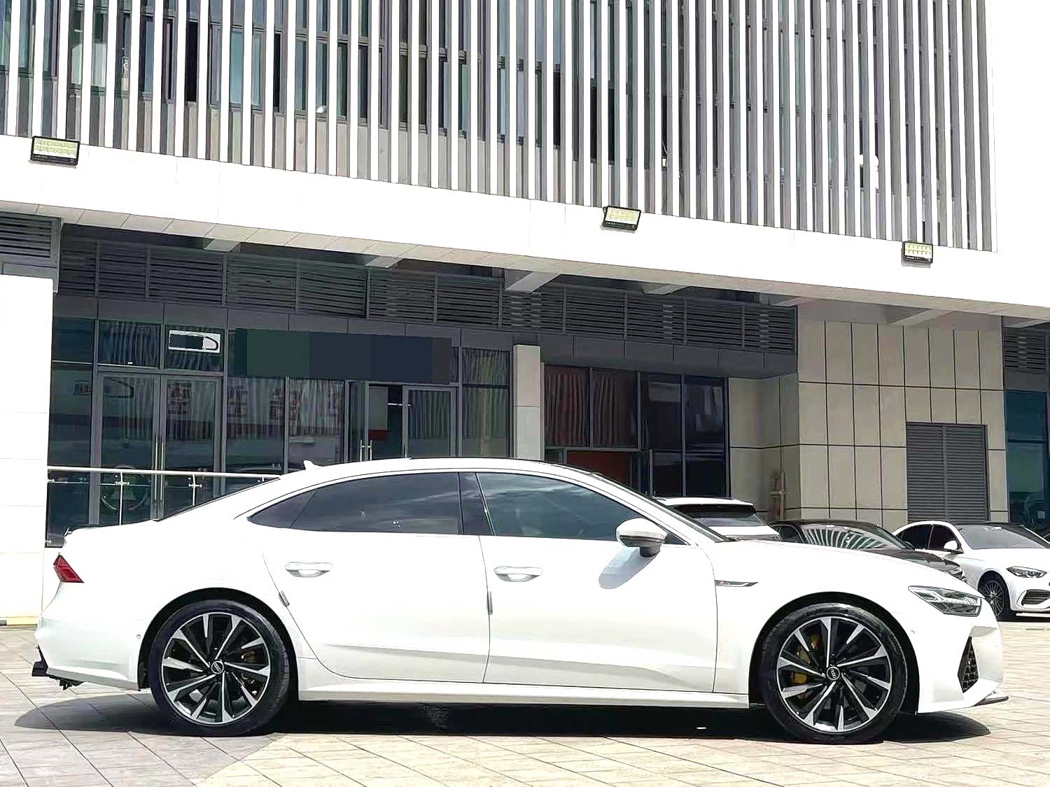 Audi A7L, 2021 8