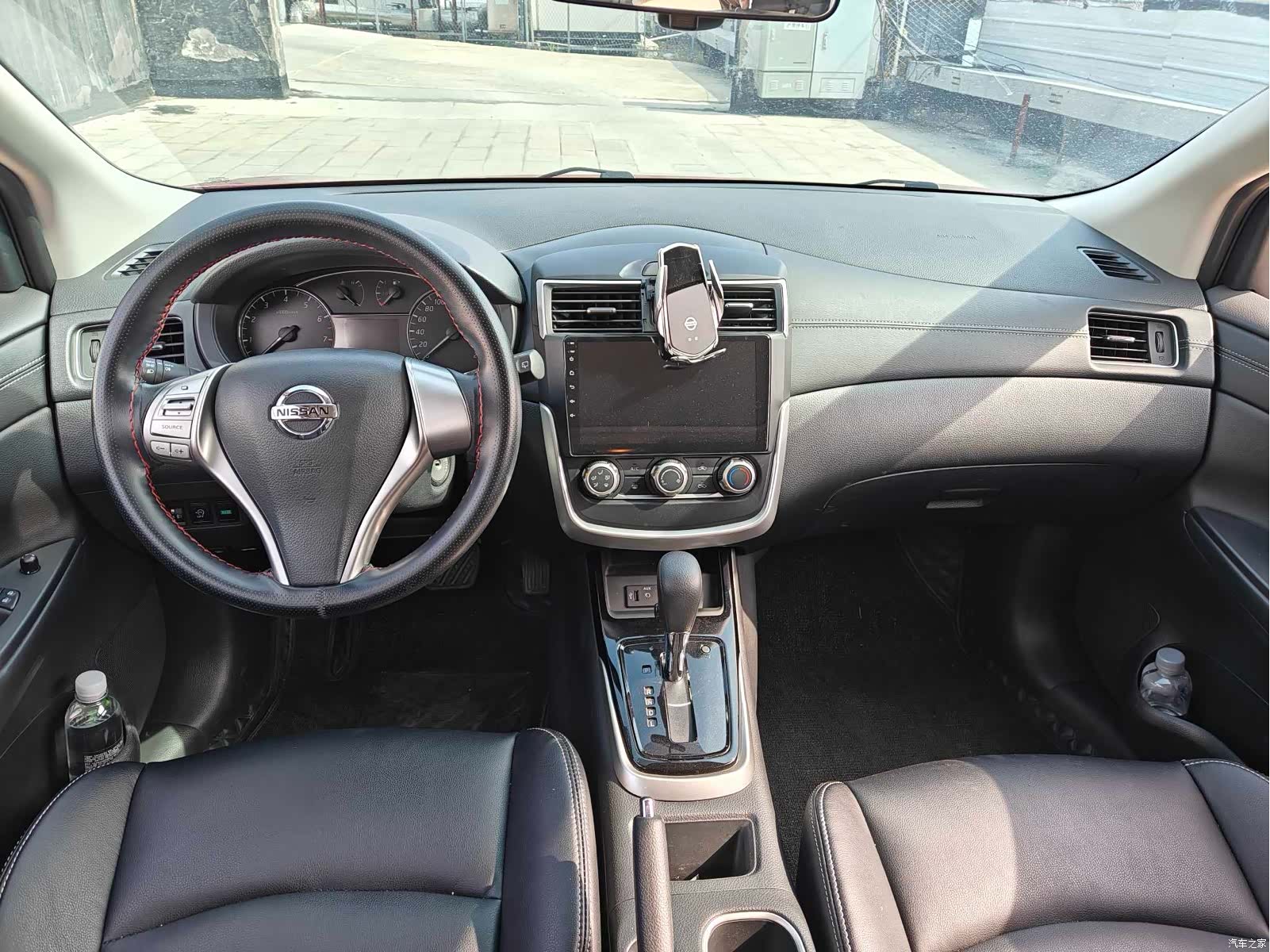 Nissan Tiida, 2022 8