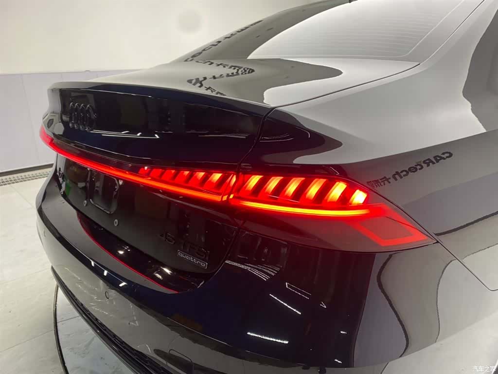 Audi A7L, 2023 11