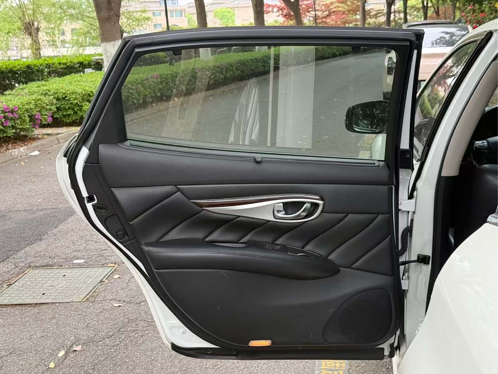 Infiniti Q70, 2016 25