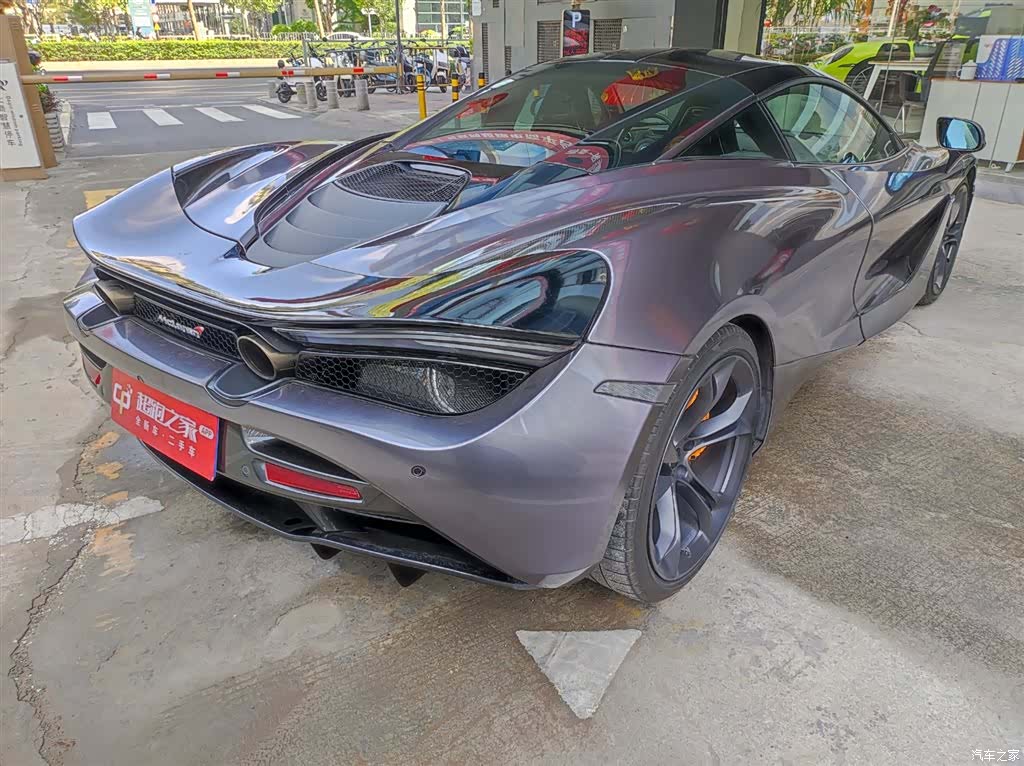 McLaren 720S, 2018 все фото