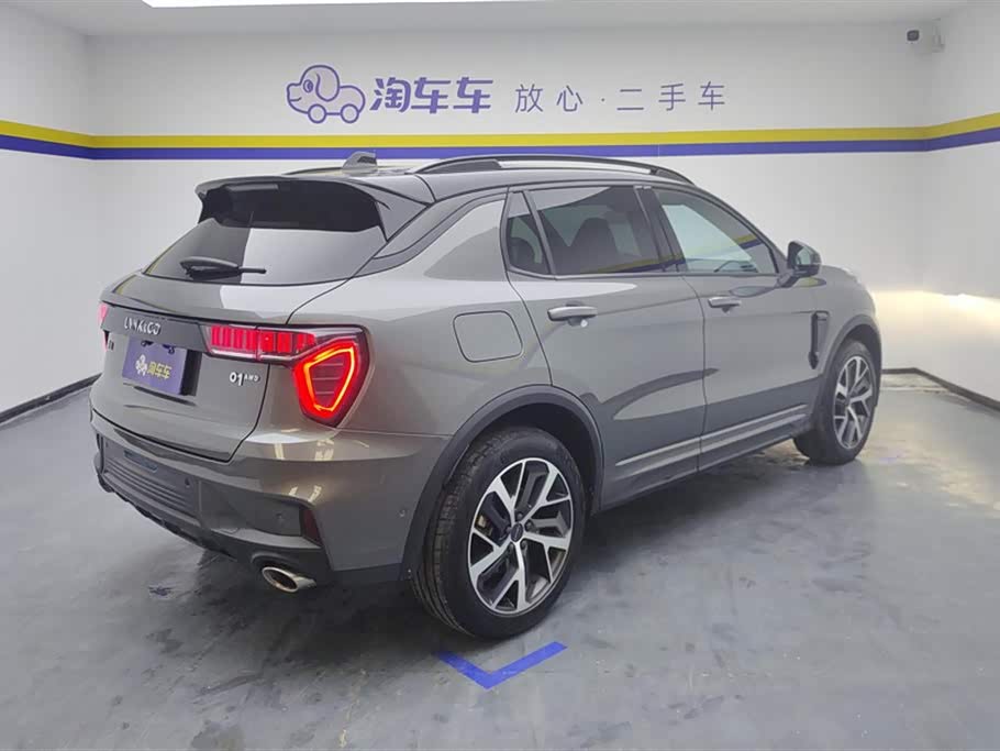Lynk & Co 01