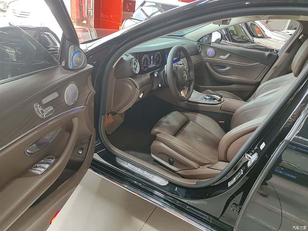 Mercedes-Benz E-Class, 2018 16