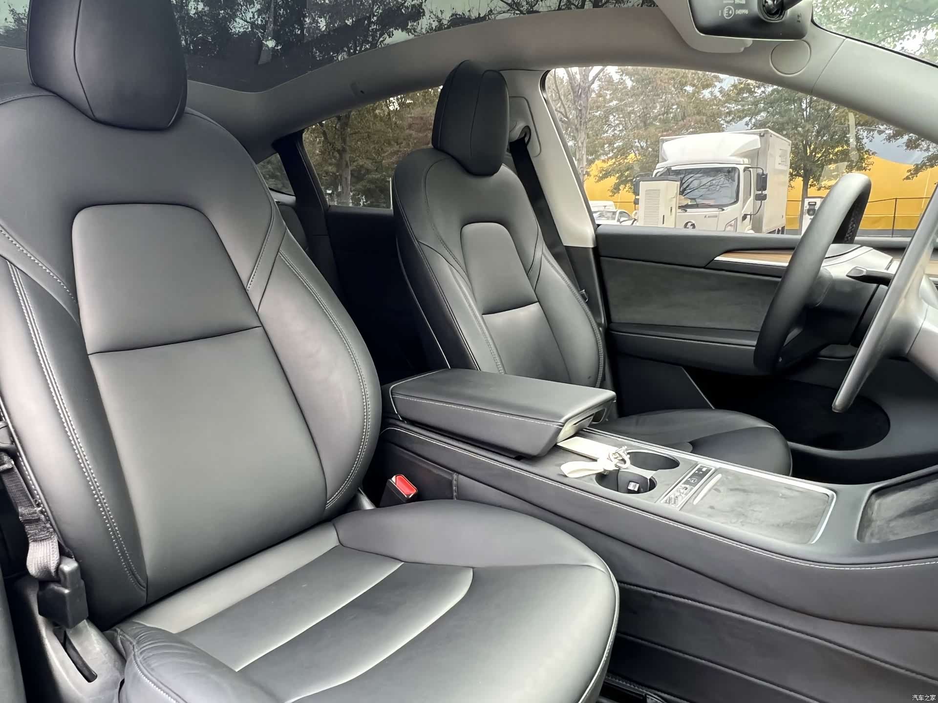 Tesla Model Y, 2021 15