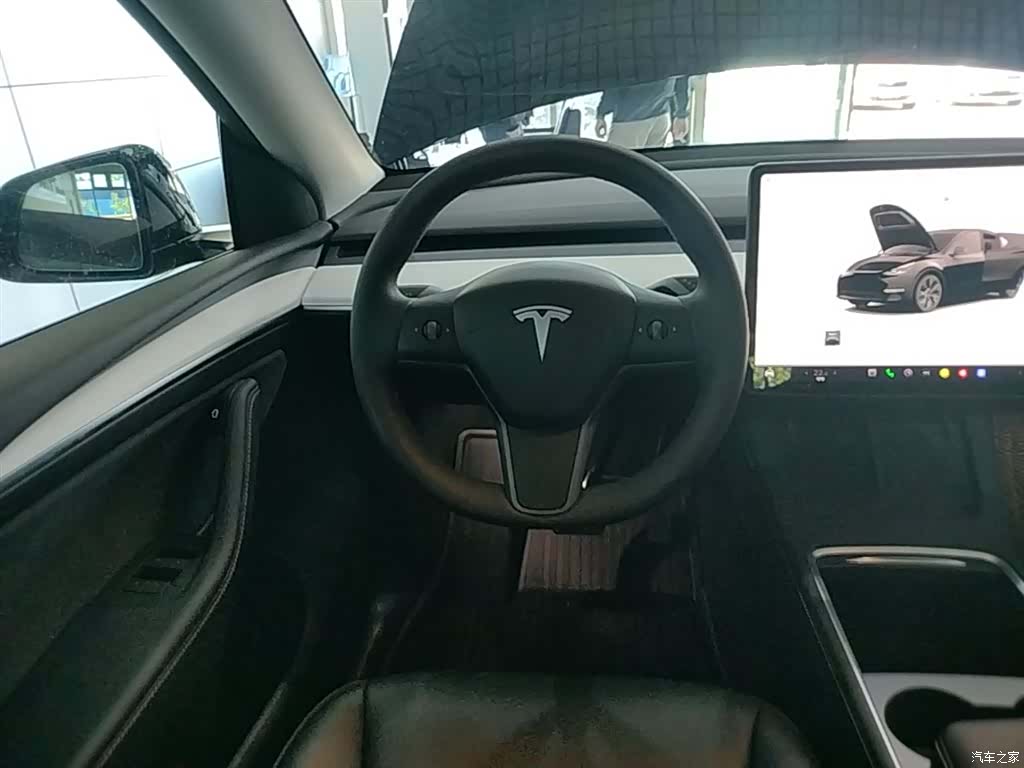 Tesla Model Y, 2023 11
