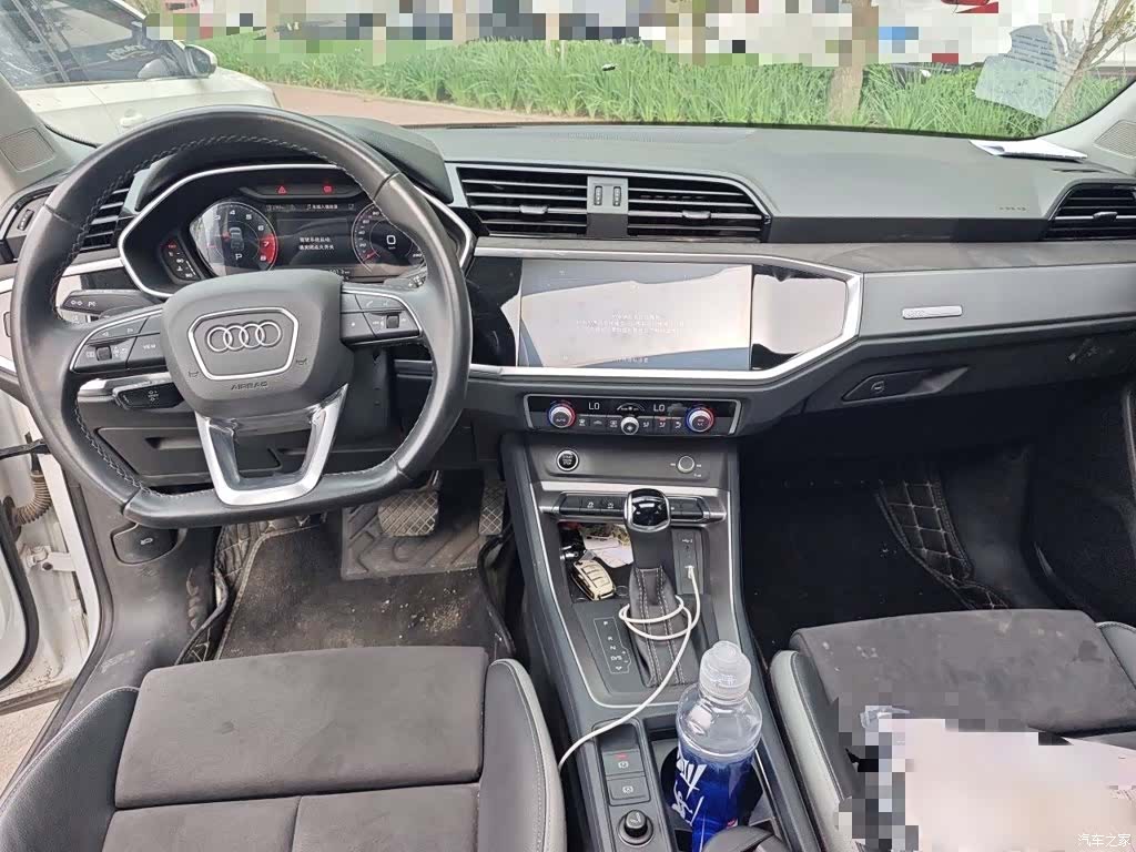 Audi Q3, 2023 13