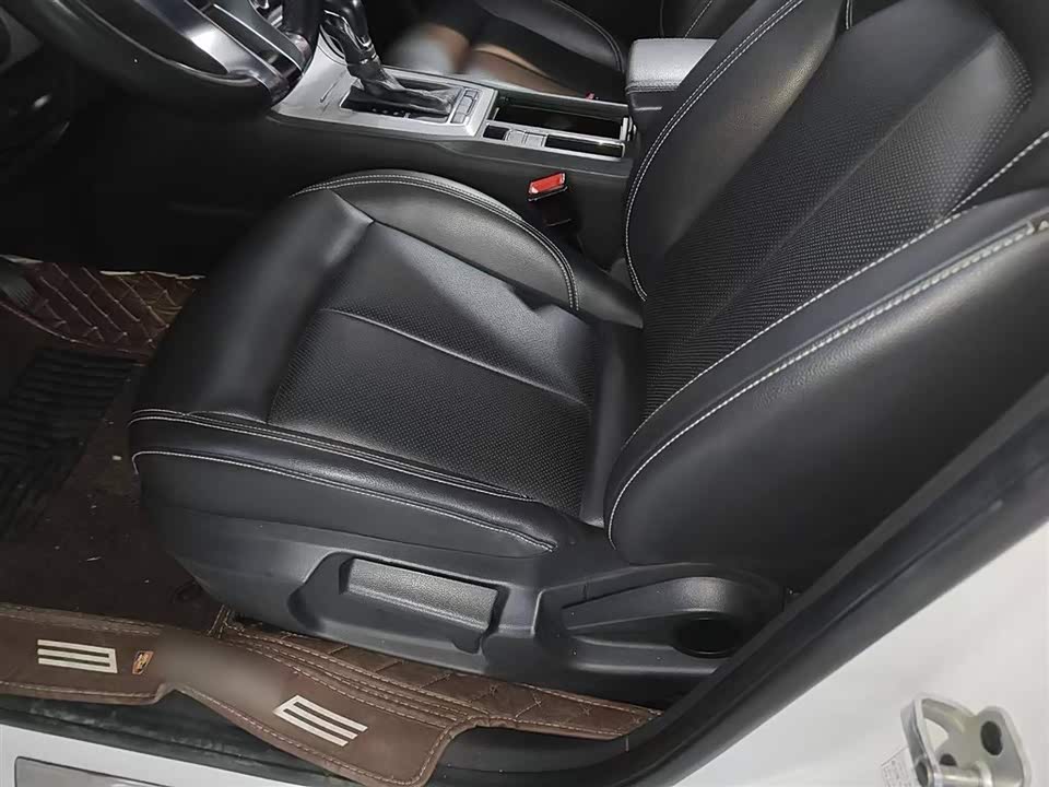 Roewe RX5 Roewe RX5