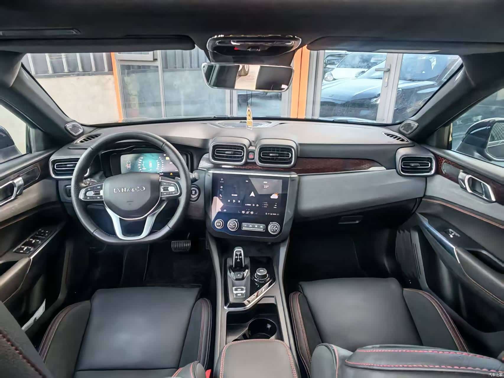 Lynk & Co 01, 2019 все фото