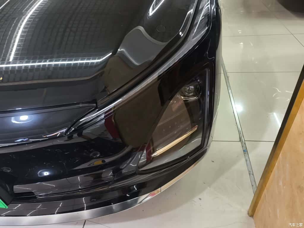 Wuling Starlight, 2025 24