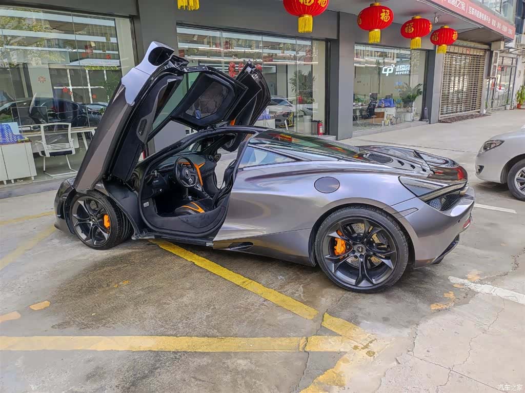 McLaren 720S, 2018 4