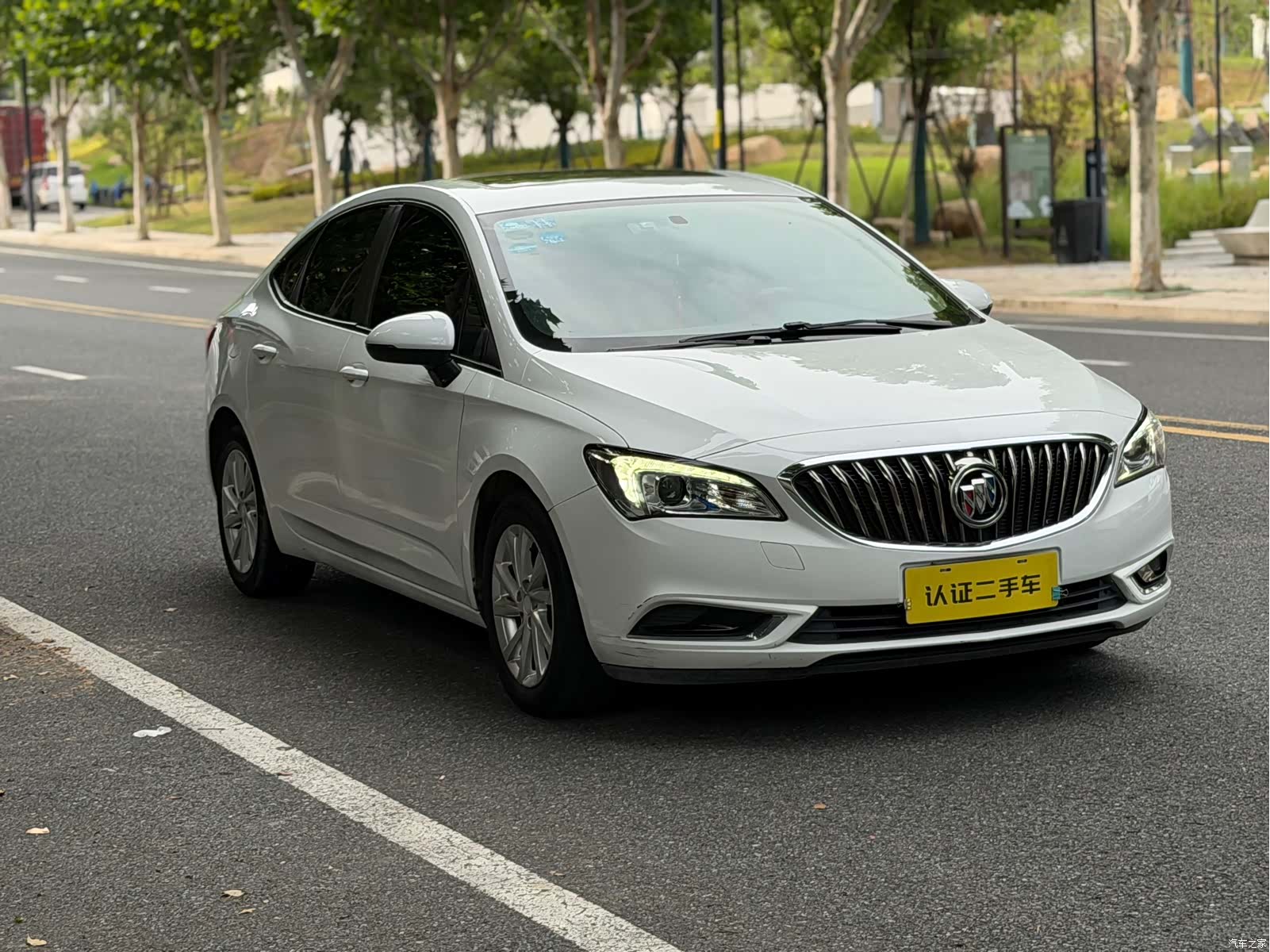 Buick Verano, 2017 3