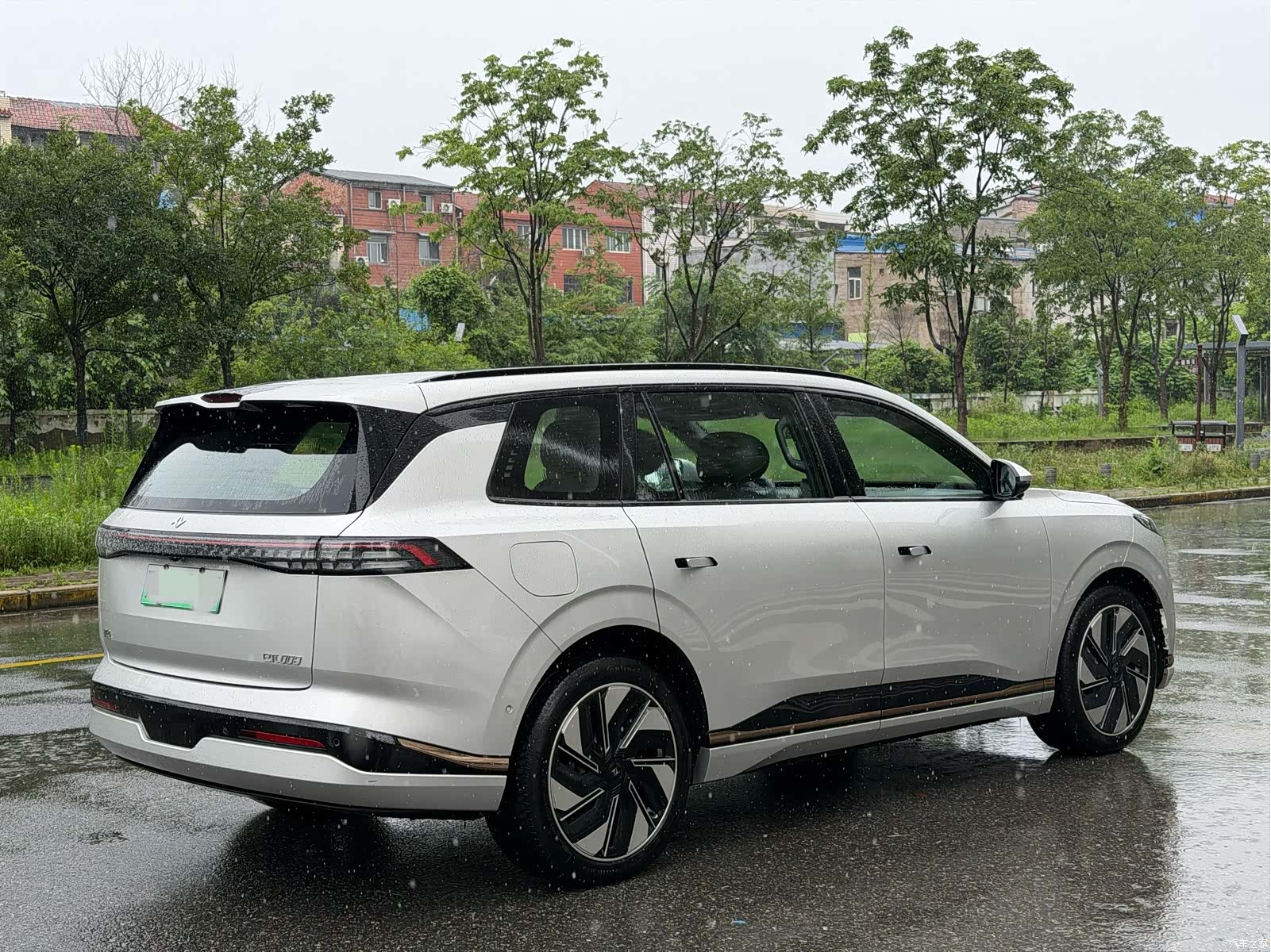 DongFeng eπ008, 2025 16