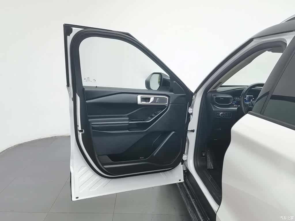 Ford Explorer, 2020 8