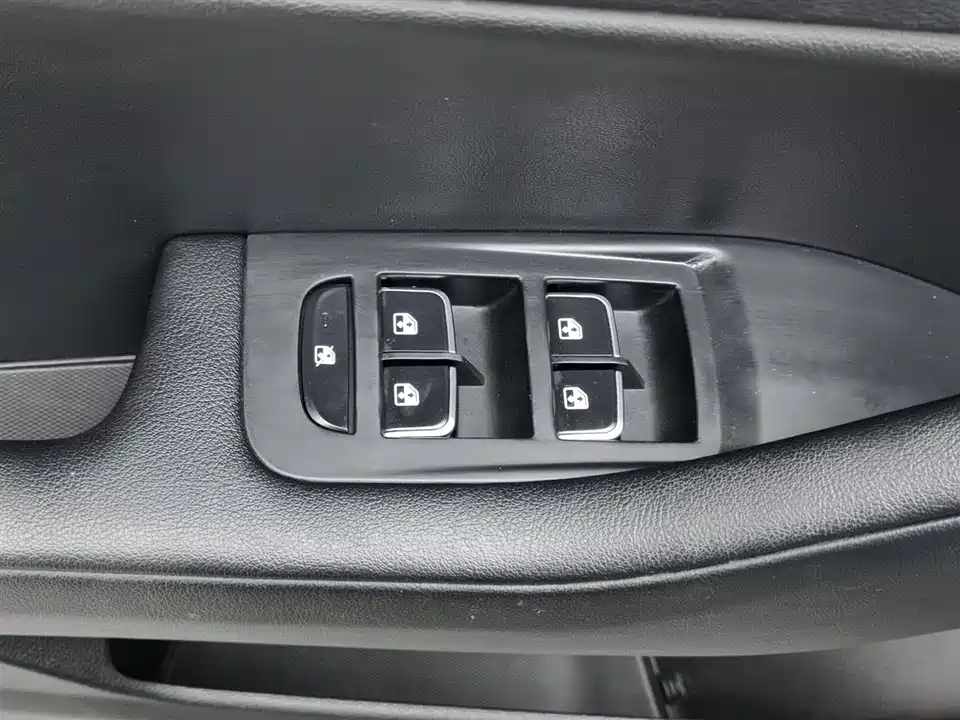 Hongqi H5 Hongqi H5