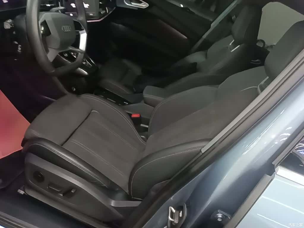 Audi Q4 e-tron, 2023 15