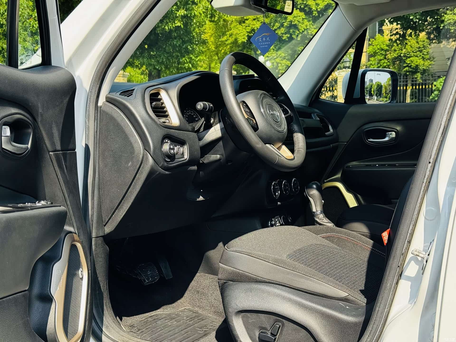 Jeep Renegade, 2017 все фото