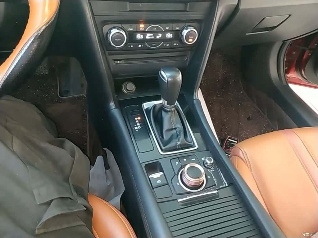 Mazda Mazda3, 2018 14