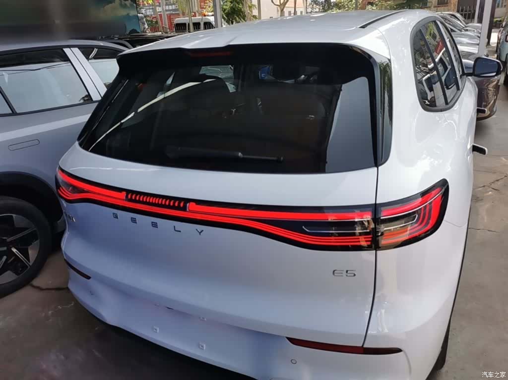 Geely Galaxy E5, 2026 6