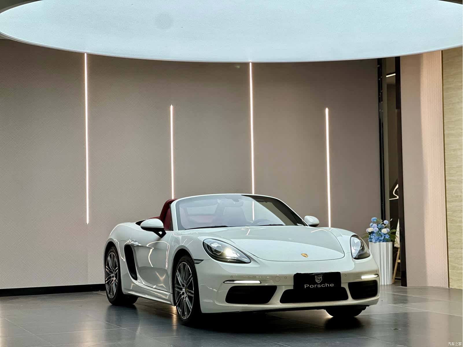 Porsche Boxster, 2023 3