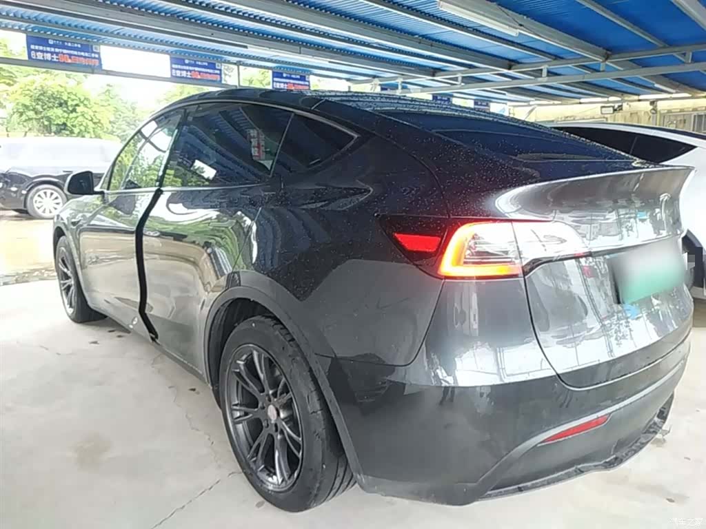 Tesla Model Y, 2024 все фото