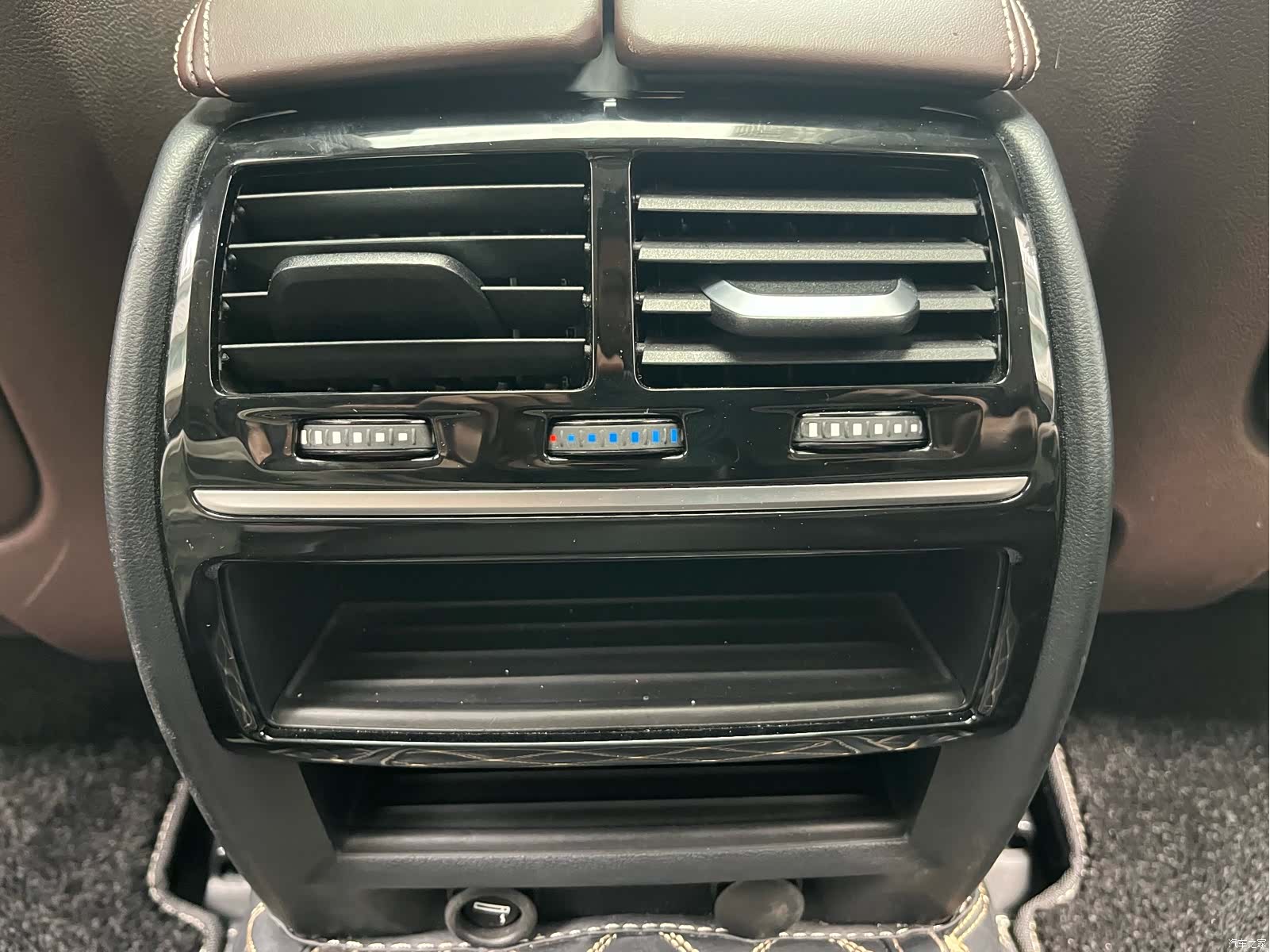 BMW 5 Series, 2018 28
