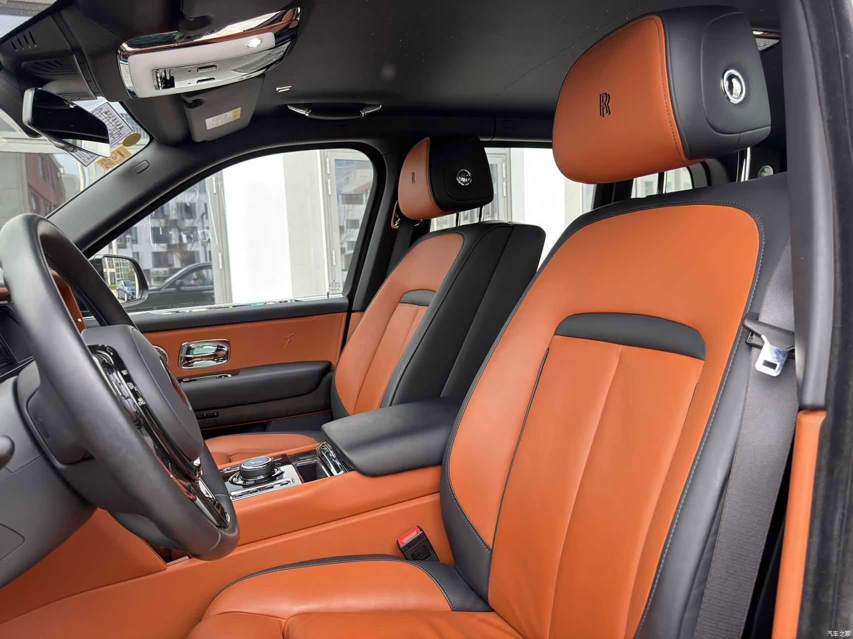 Rolls-Royce Cullinan, 2022 11