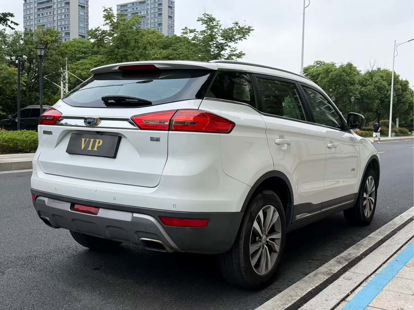 Geely Boyue, 2017 все фото