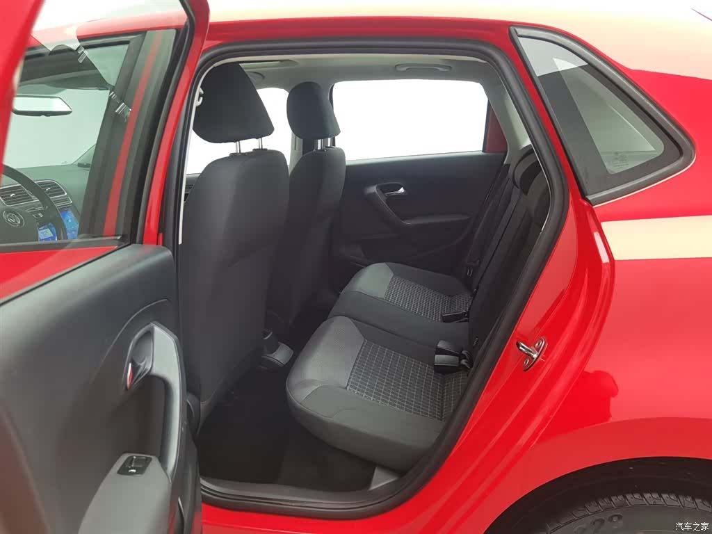 Volkswagen Polo, 2016 15