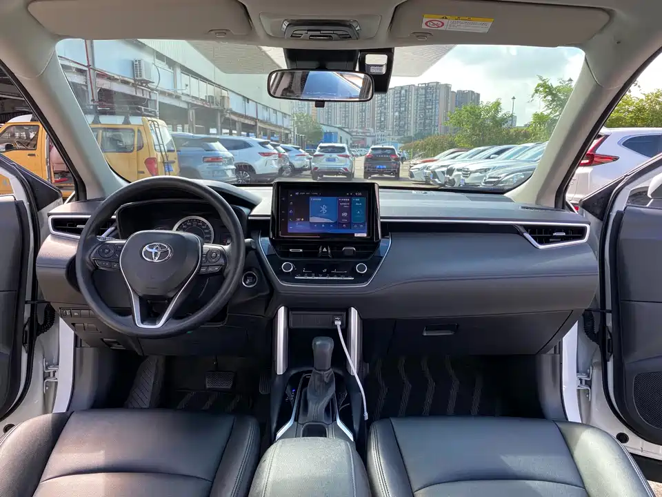 Toyota Corolla Sharp amplifier