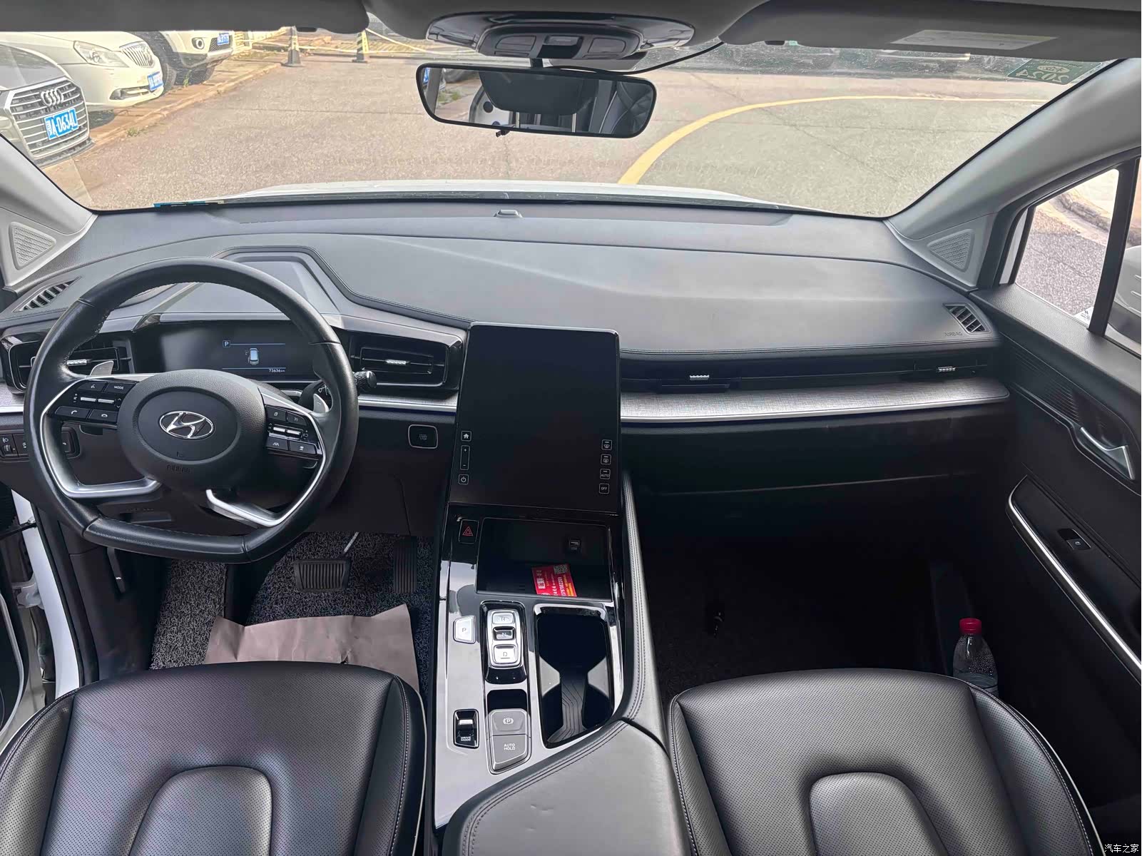 Hyundai Custo, 2022 4