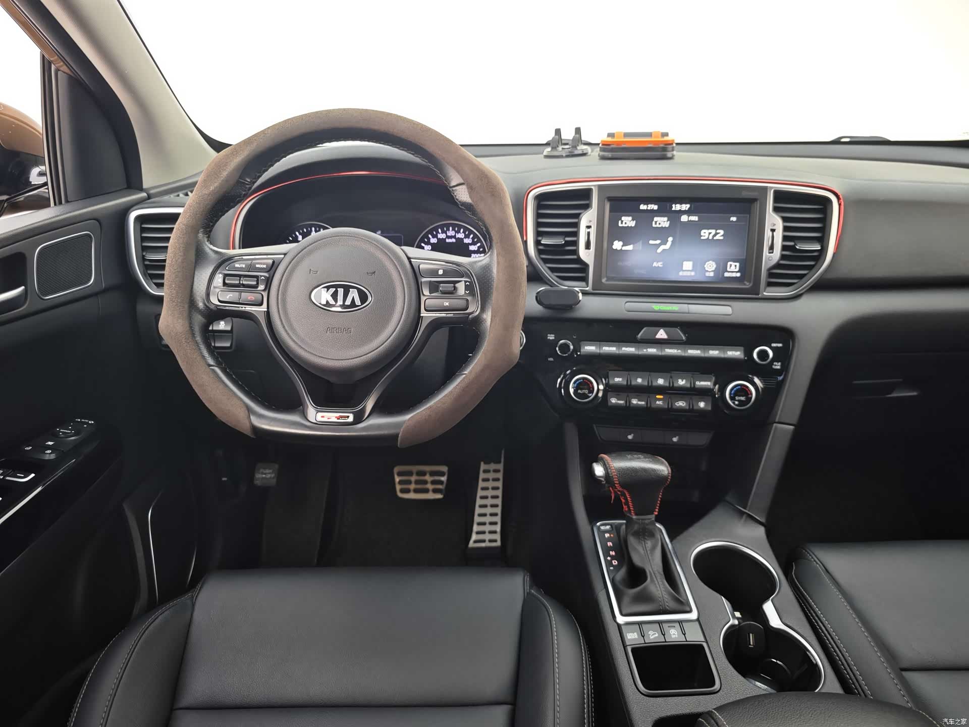Kia KX5, 2016 23