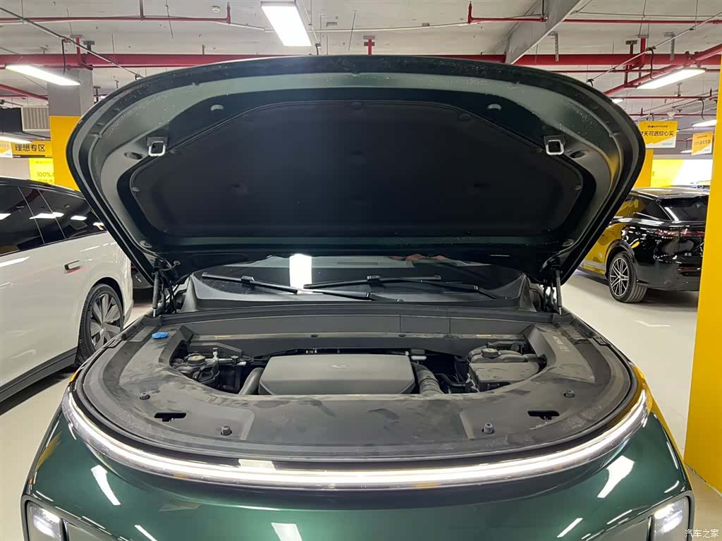 Li Auto L8, 2025 12