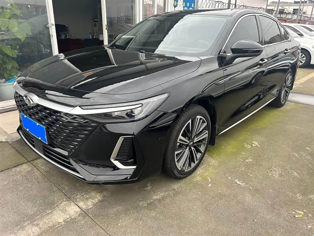 Chery Arrizo 8