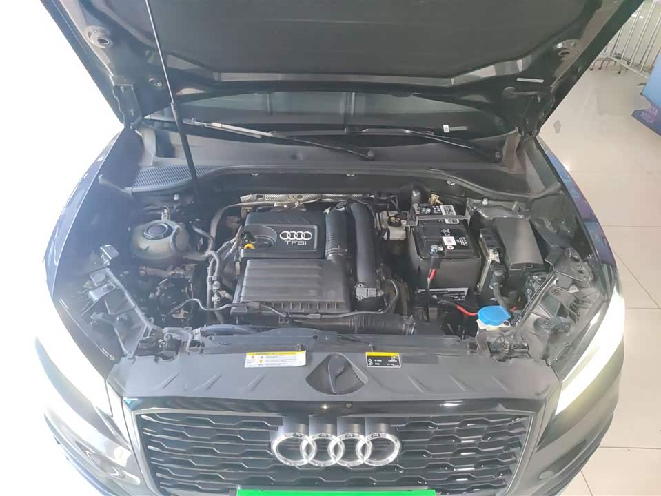 Audi Q2L