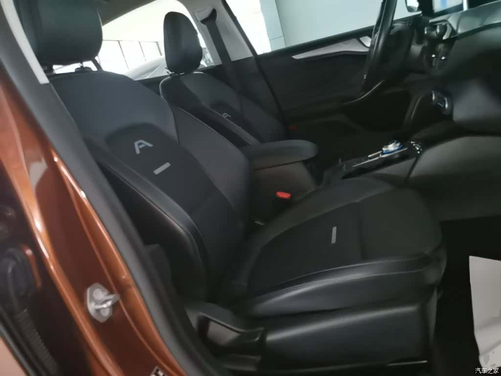 Ford Focus, 2020 25