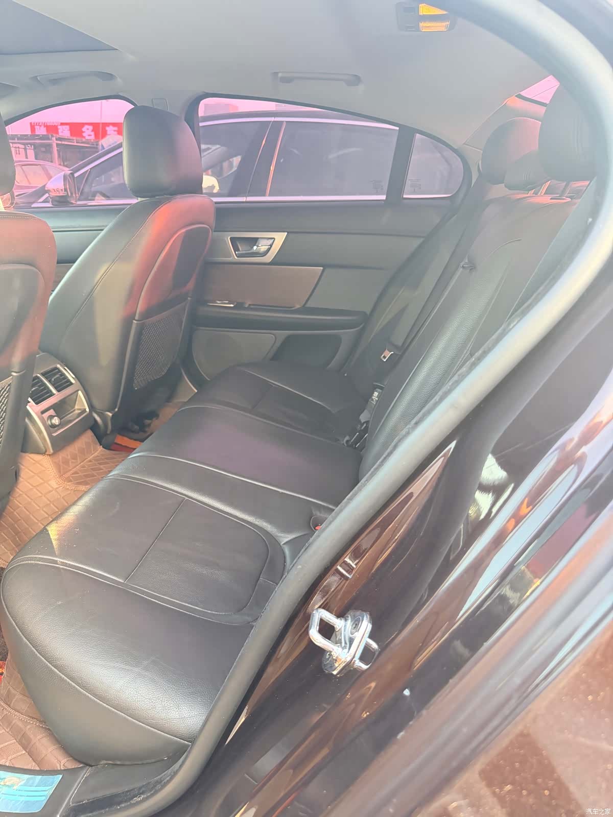 Jaguar XF, 2014 9