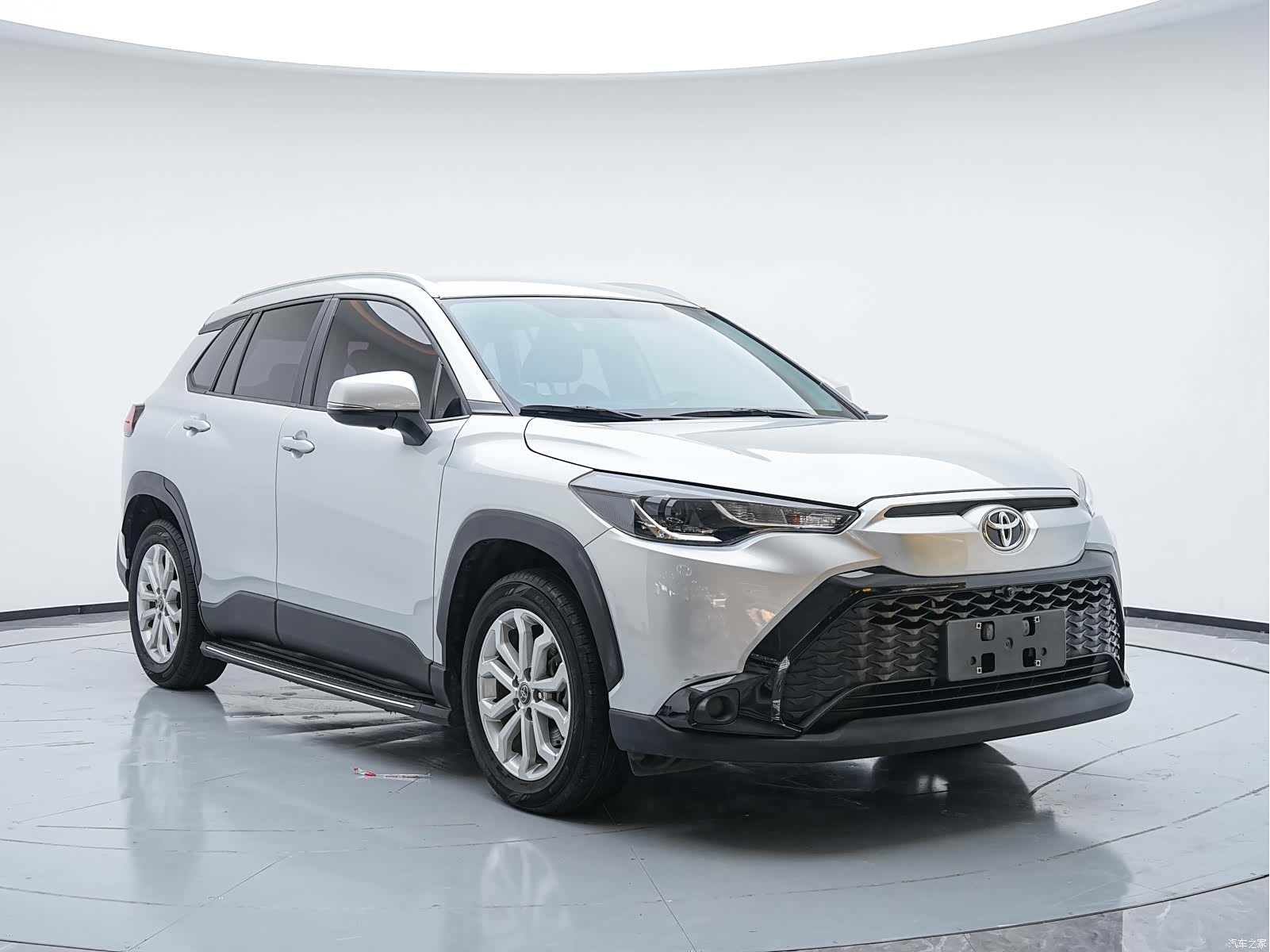 Toyota Frontlander, 2023 3