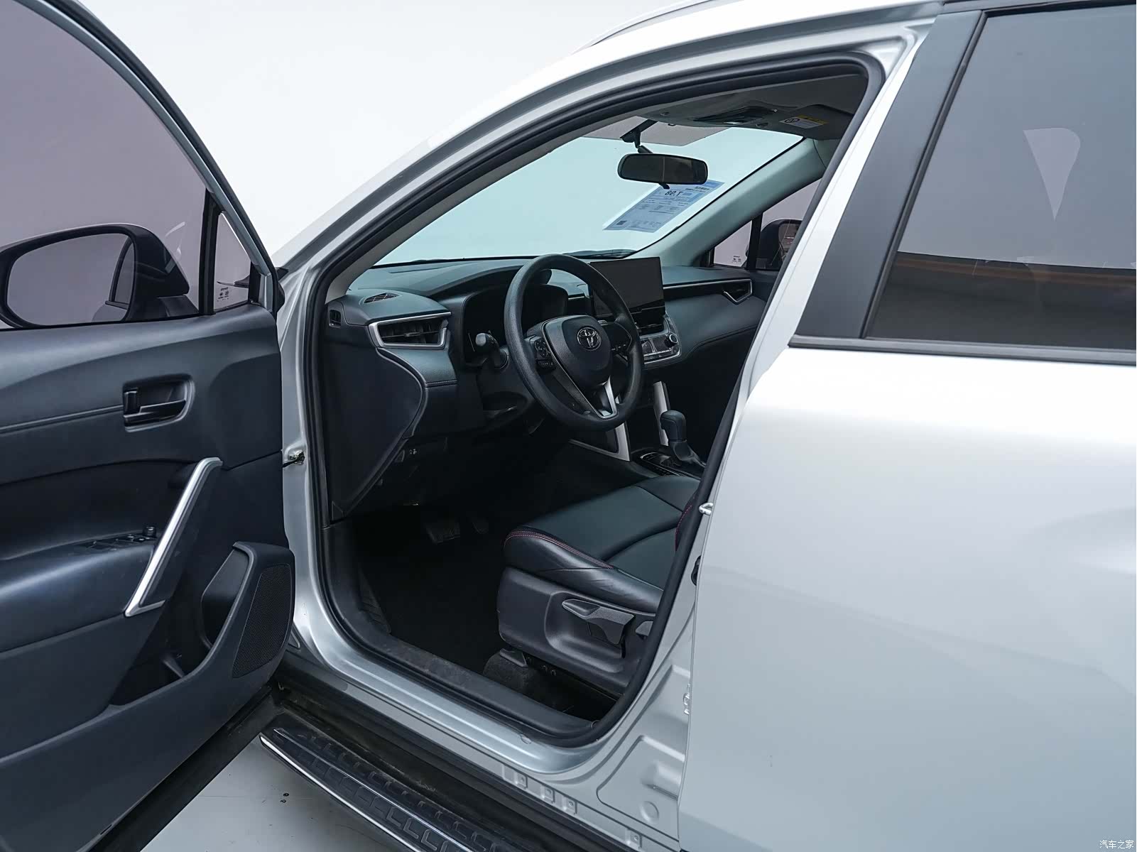 Toyota Frontlander, 2023 19