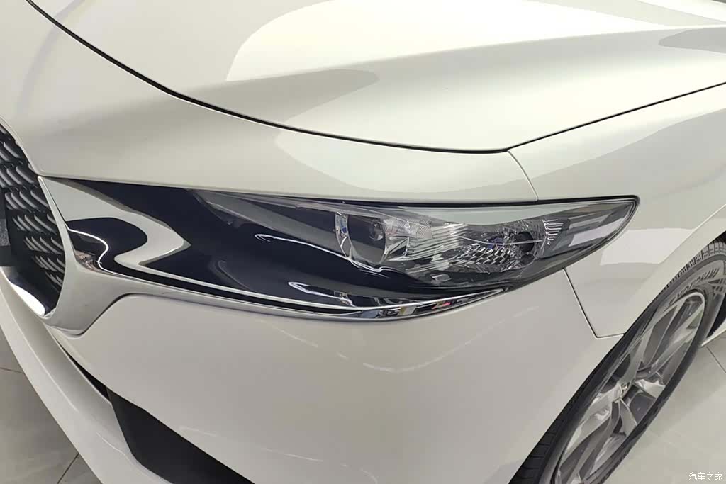Mazda Mazda3, 2022 все фото